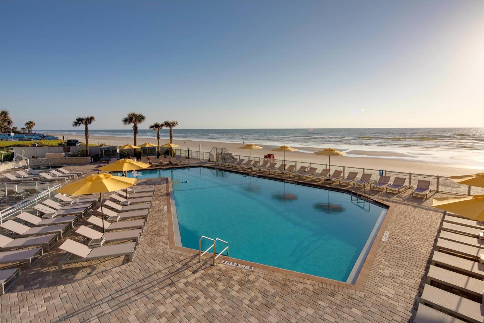 Delta Hotels By Marriott Daytona Beach Oceanfront Exterior photo